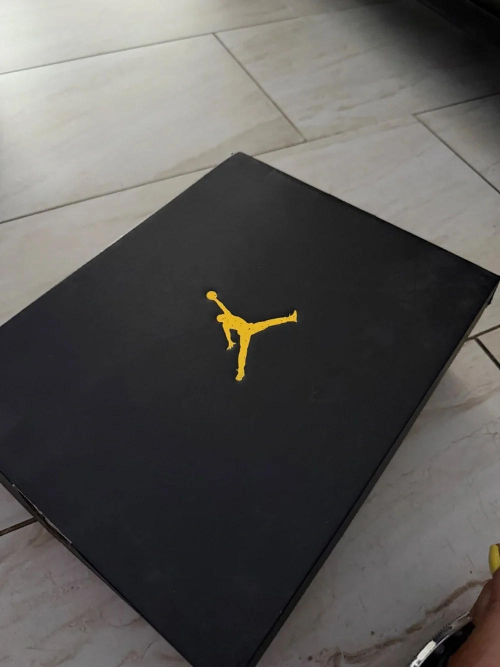 AIR JORDAN 1 MID